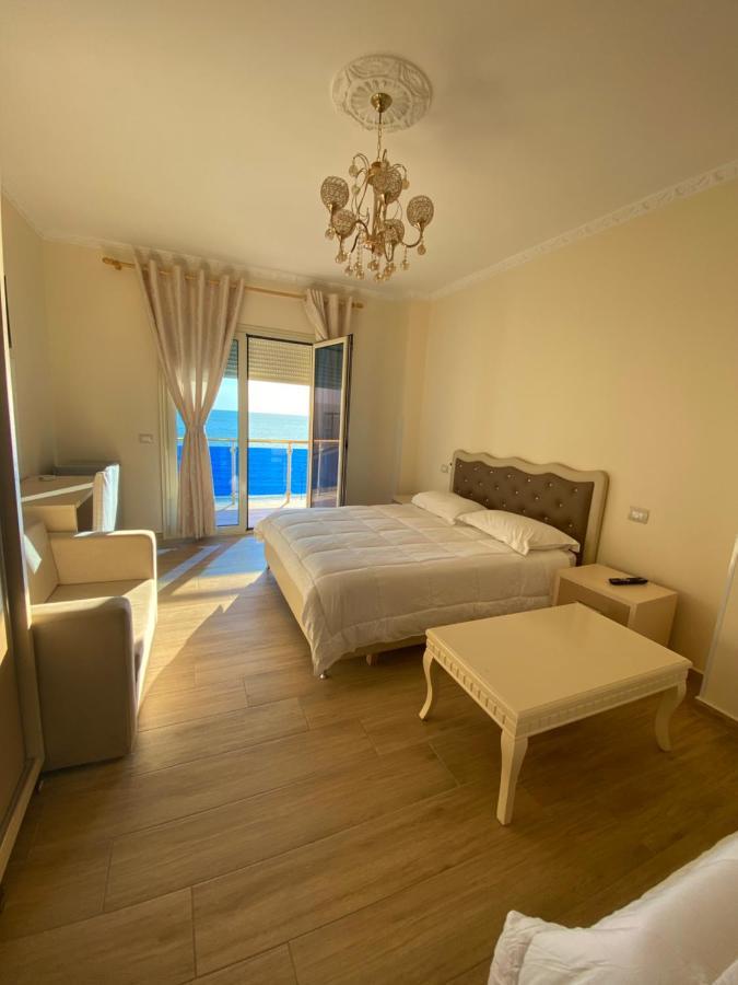 Hotel 3 Vellezerit Durrës 외부 사진