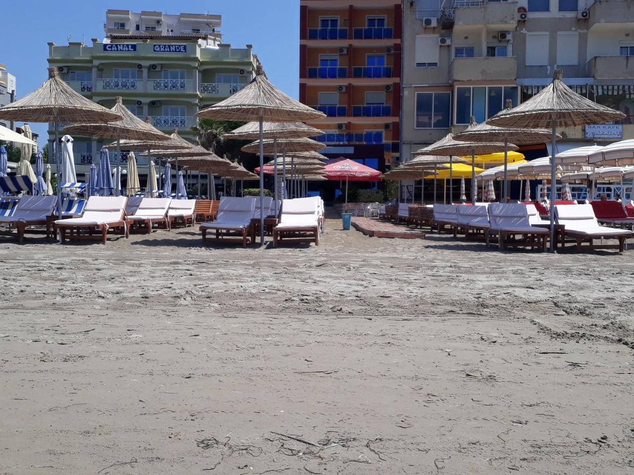 Hotel 3 Vellezerit Durrës 외부 사진