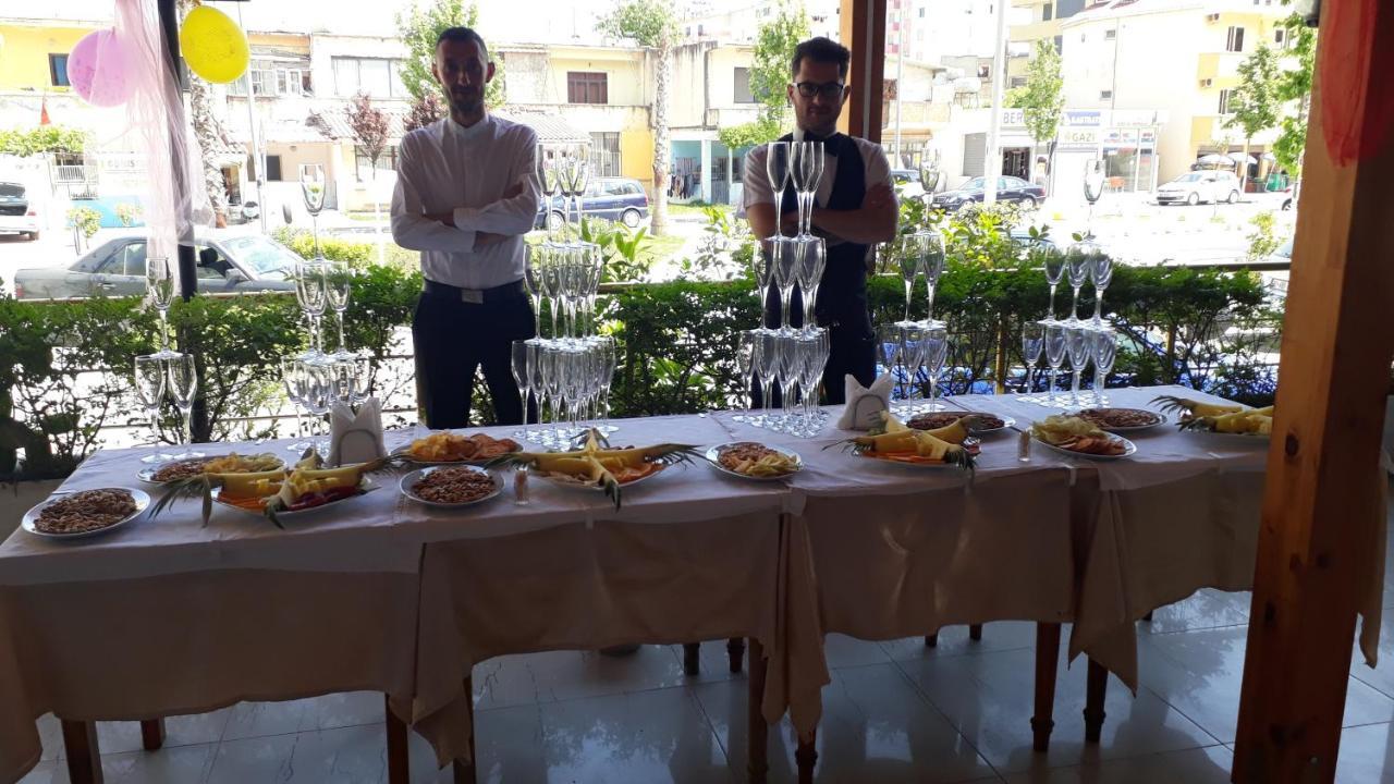 Hotel 3 Vellezerit Durrës 외부 사진