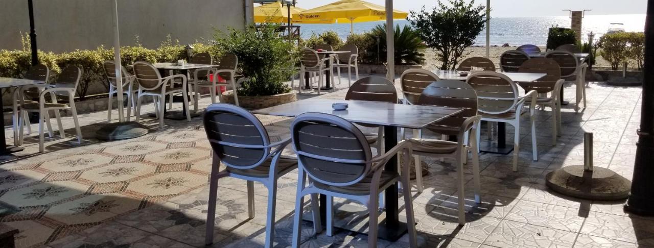 Hotel 3 Vellezerit Durrës 외부 사진