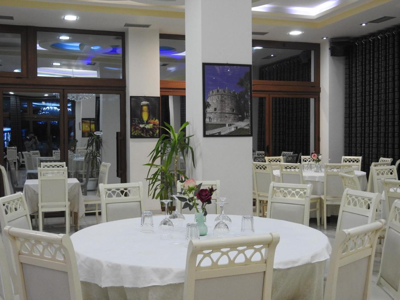 Hotel 3 Vellezerit Durrës 외부 사진