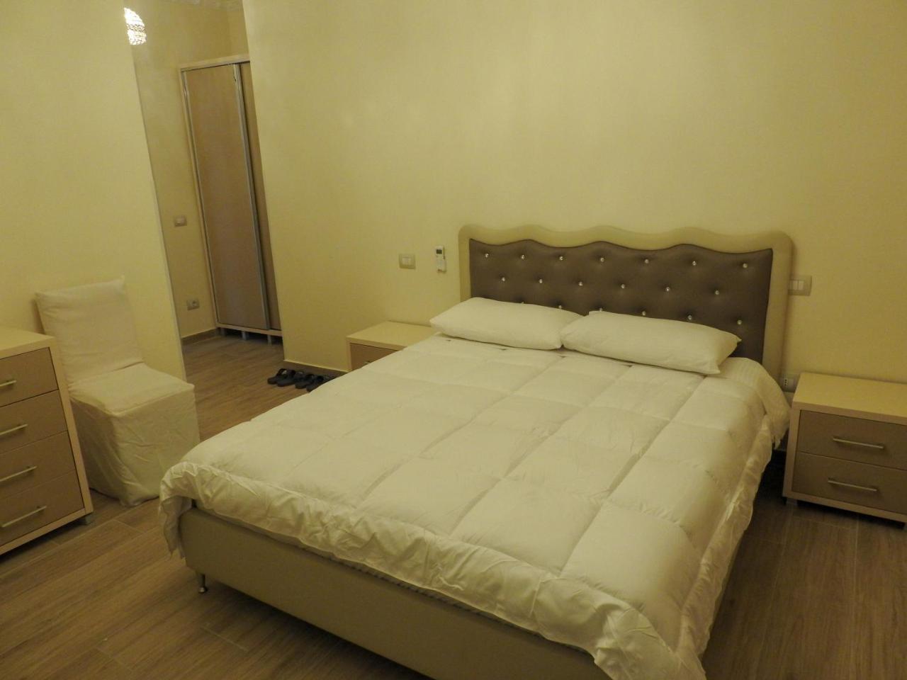 Hotel 3 Vellezerit Durrës 외부 사진