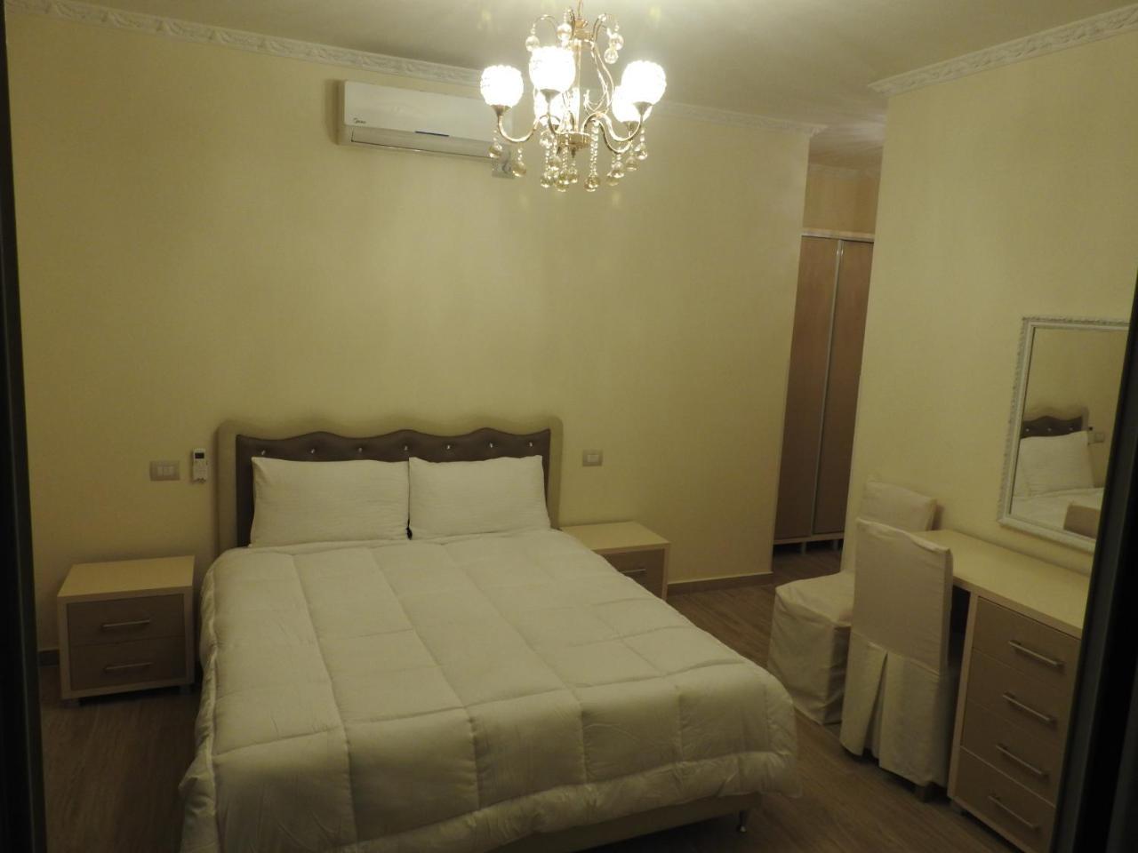 Hotel 3 Vellezerit Durrës 외부 사진
